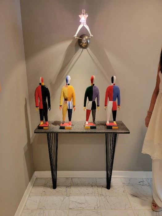 Modern Furniture & Fantastic Clothing & Jewelry Sale | August 26th & 27th | Bloomfield Hills