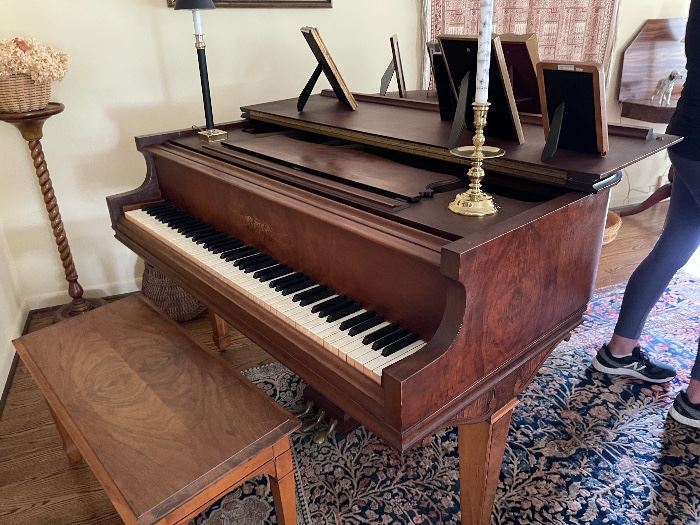 Vintage Crafters Home Estate Sale | July 29-31, 2021 | Boomfield Hills, MI