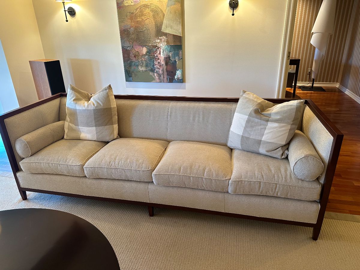 Beautiful Ann Arbor Condo Loaded With Gems | December 1st & 2nd 2023 | Ann Arbor