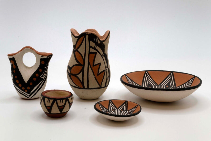 Set of 5 Acoma Pueblo New Mexico Dean Reano w/ Signed Jemez Earthenware Pottery