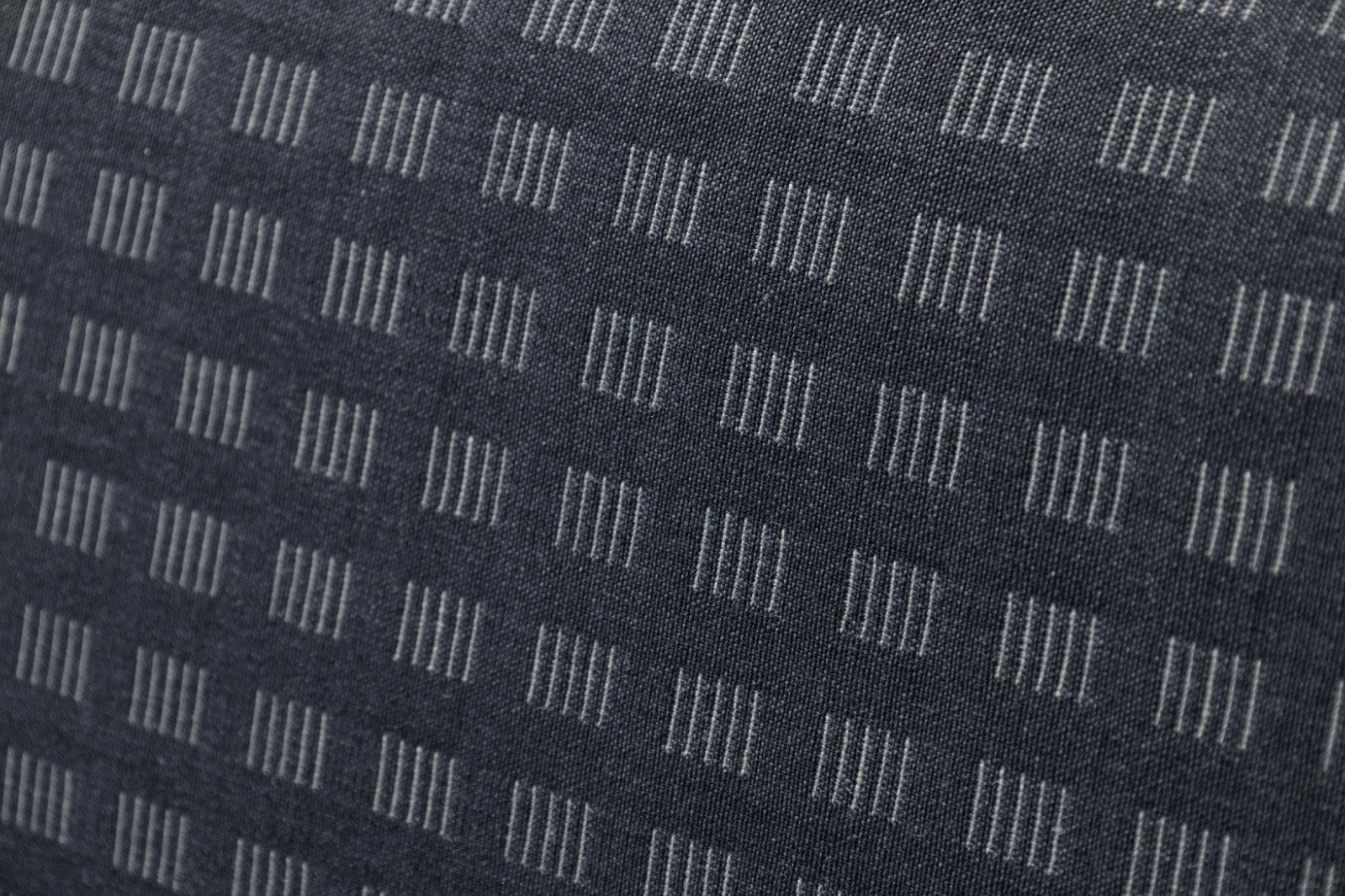 47718141
