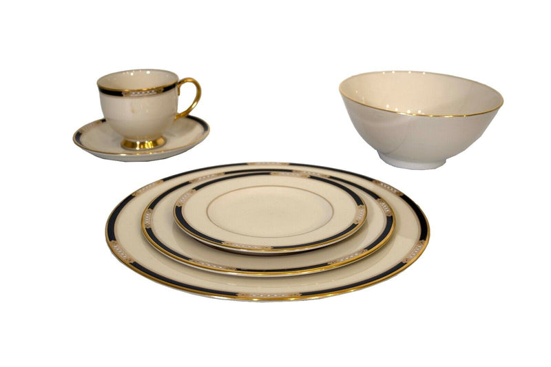 69 Piece Set of Lenox Presidential Collection Hancock China
