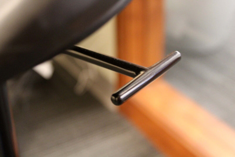 Contemporary Modern Safco Focal Upright Pivot Standing Desk Stool