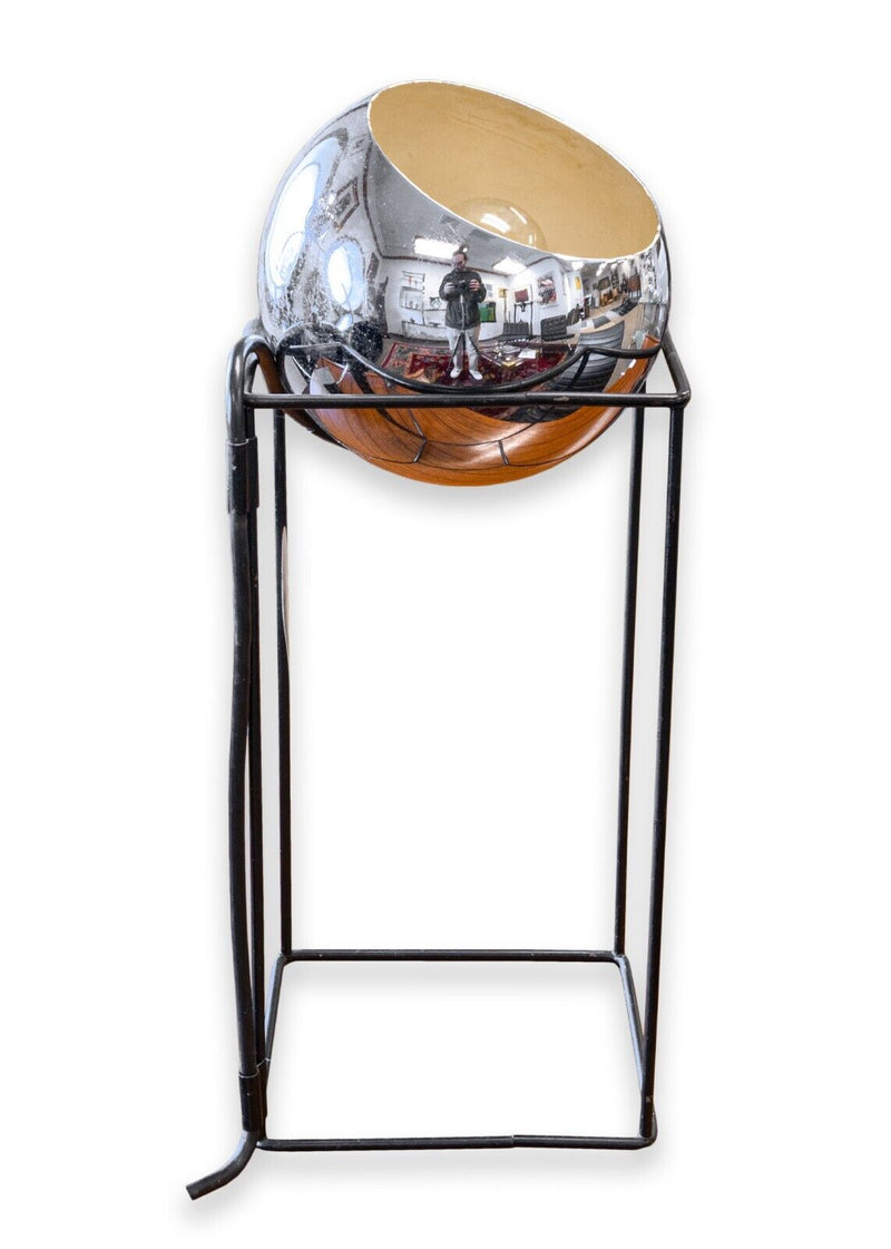 Mid Century Modern Chrome and Metal Table Lamp in the Style of Angelo Lelli